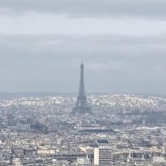 Studio with 180 view of Paris