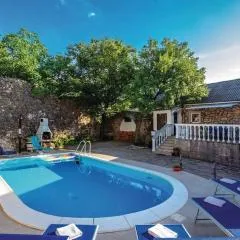 Amazing,full privacy holiday home with swimming pool l & hot tub