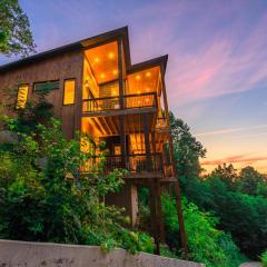 Capstone - Modern Luxury Cabin Full Mountain View