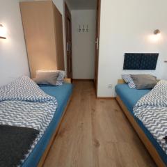 Klonowa 13 Ustka - przytulne pokoje do wynajęcia nad morzem