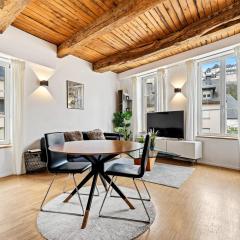 Exquisite Apartment in Old Town
