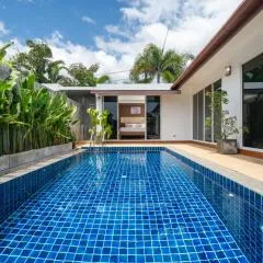 Bangtao Beach Villa with a Long pool 12 meters Free airport Pick up from 7 days