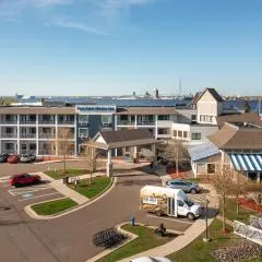 Park Point Marina Inn