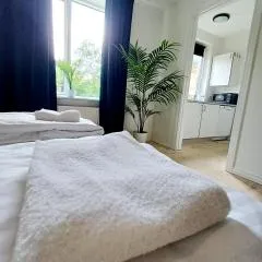 Apartment In The City With Free Parking