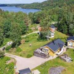 Amazing Home In Färgelanda With Wifi