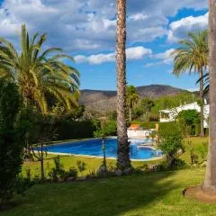 Beach & mountain retreat Los Almendros