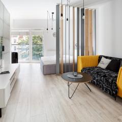 Old Town Chic Studio by BookingHost