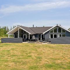 Cozy Home In Blåvand With Wifi
