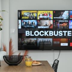 Nueva Lycabettus by Neuvel