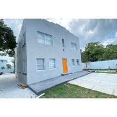 Cozy Duplex near Wynwood & Beach