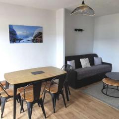 Bel Appartement 4 pièces rénové, 3 chambres, 2 terrasses, parking, cuisine équipée, Les Angles - FR-1-593-112