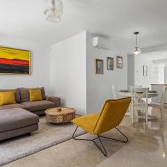 Stunning Central Apartment by Costarentals - MAL05