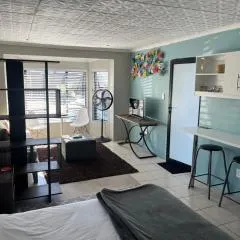 28 on Symonds Luxstudio 4 with solar backup