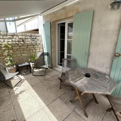 Chauveau entre port et plage