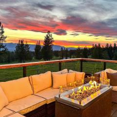 Hot Tub and Views Sunset Valley Retreat in Eureka