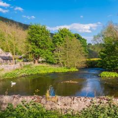 Greenhills Cottage Upperdale Peak District
