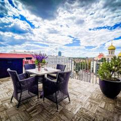 Luxury Apartments with Large Terrace in City Center