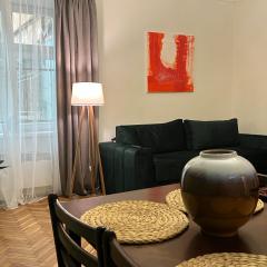 Art apartment on Kylisha str