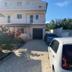 Apartments with parking space Preko, Ugljan - 23327