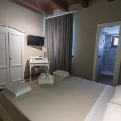 RUGGIERO GUEST HOUSE