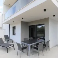 House Andrej, Entire semi-detached house with a terrace, parking, 400 m from beach