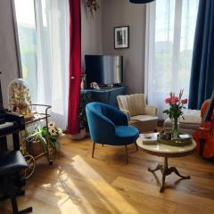 Artist house with piano and charming garden