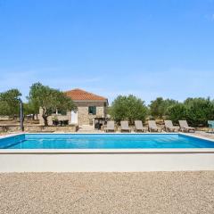 Pet Friendly Home In Vodice With Outdoor Swimming Pool