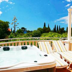 Apartments & Rooms Cakelic I