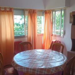 Depto 2 amb al frente Santiago del Estero y Bolivar