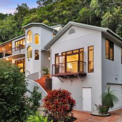 The Ferns Villa Serene Rainforest Retreat with Ocean Breezes