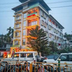 Green Wood Hotel