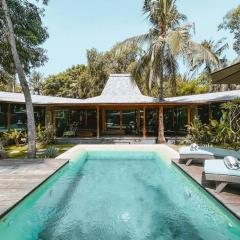 Villa Harimau-Original Joglo style 3B with pool