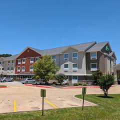 Holiday Inn Express & Suites - El Dorado by IHG