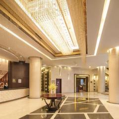 Paradise Jinjiang Hotel