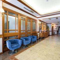 Four Chain View Hotel