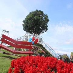 Montana Cotswolds Resort