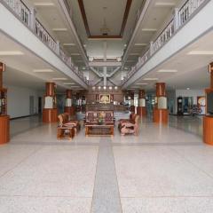 OYO 75394 Sakthong Grand Hotel