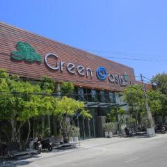 Green Oasis Hotel