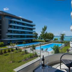 MyFlat Wave Yacht Apartment