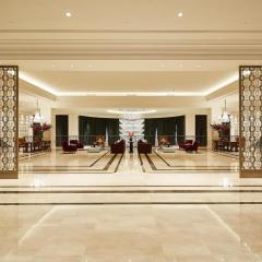 Donghai Xianhucheng Huanglong Hotel