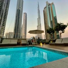 Luxurious & Spacious 2BR l Burj & Fountain Views l Walk to Dubai Mall l Pool l Gym