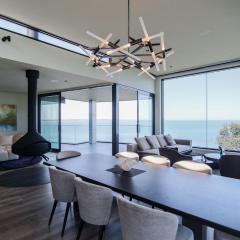 Somers Sanctuary - Clifftop Luxury with Pool & Sauna