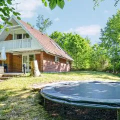 Three-Bedroom Holiday Home In Glesborg