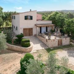 Stunning Home In Manacor