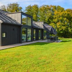 Stunning Home In Haderslev With Kitchen