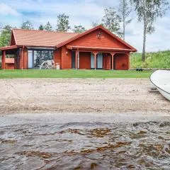 Nice Home In Månsarp With Lake View
