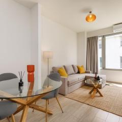 Vivienne by halu!, Apartment in the center