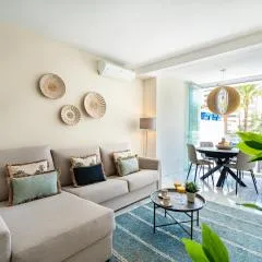 Paraiso del Mar parking y piscina 454