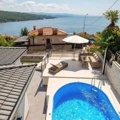 2 Bedroom Gorgeous Home In Volosko