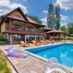 Nice Home In Zelezna Gora With Sauna